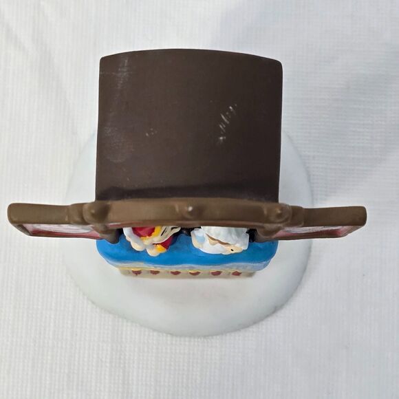 Department 56 Dickens Village Saturdays With Punch And Judy #4036519 - Picture 5 of 9